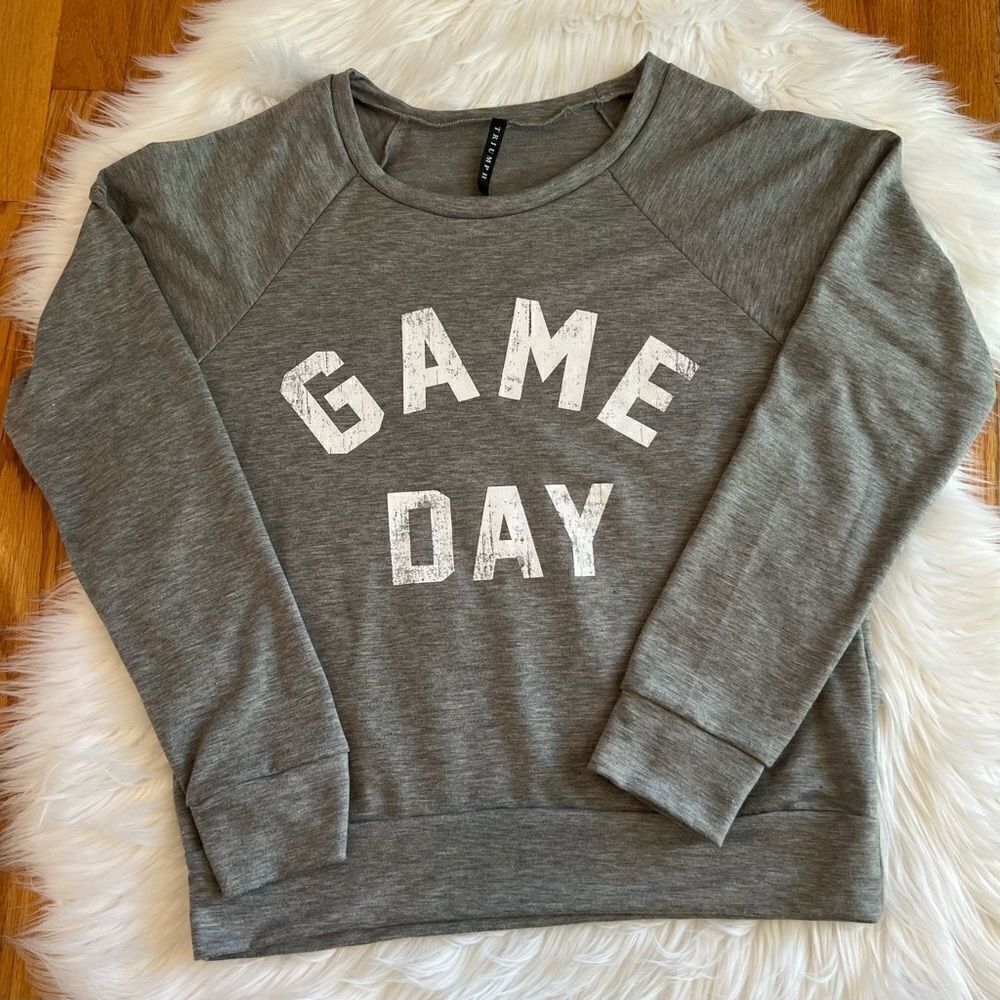 Women’s Triumph Gray Game Day Shirt  Size Medium